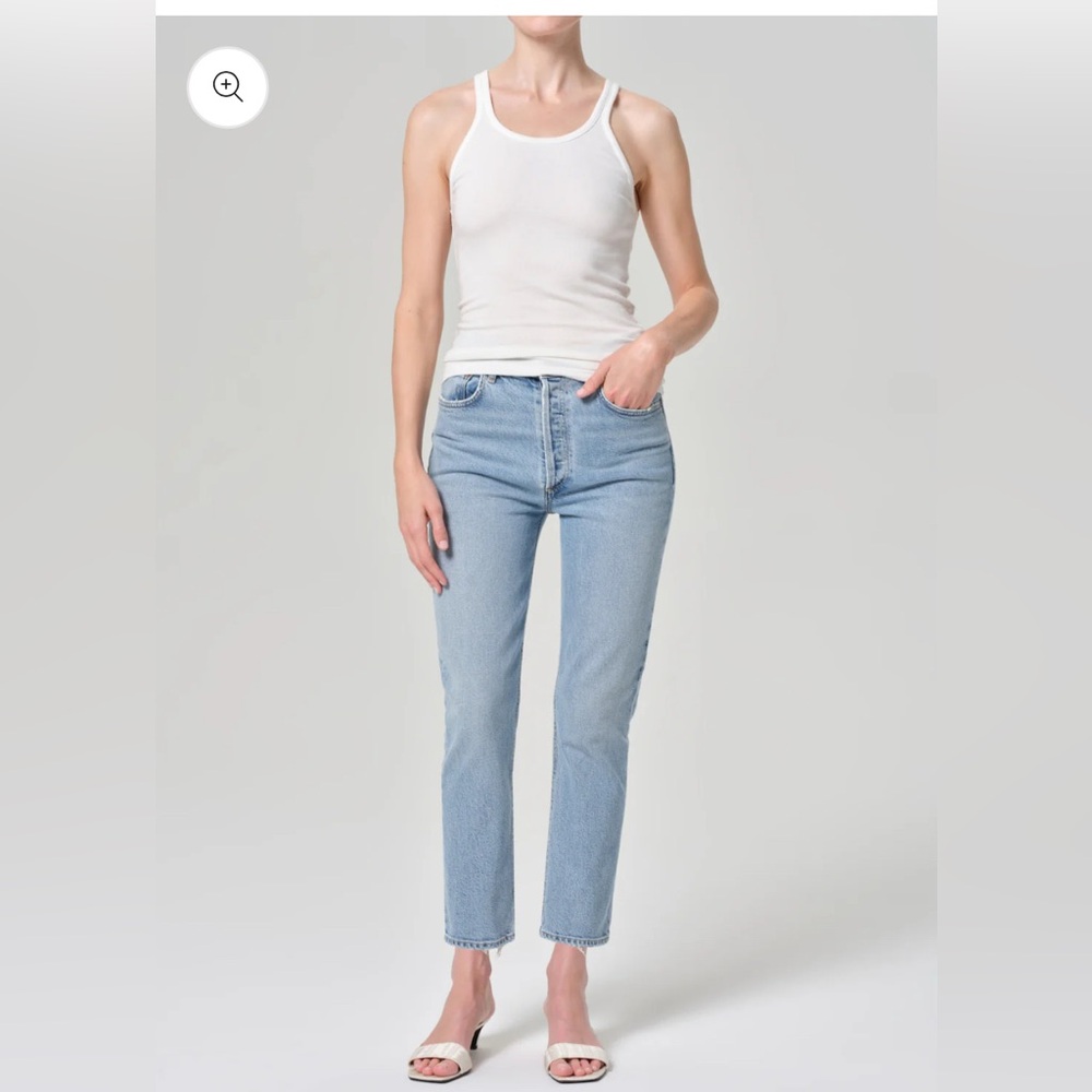Agolde Riley High Rise Straight Crop jeans in Formula Size 27 (stretch)
